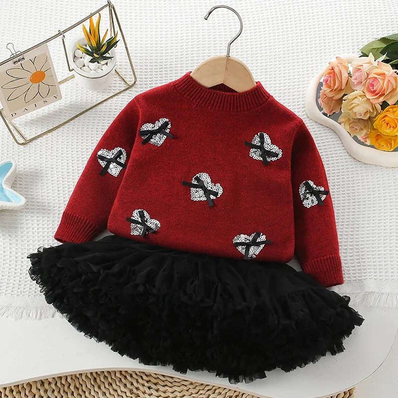 

Новинка 2023 года, осенний комплект одежды для маленьких девочек от 2 до 6 лет, детская одежда, костюм, вязаный пуловер с длинными рукавами, свитер + кружевная короткая юбка