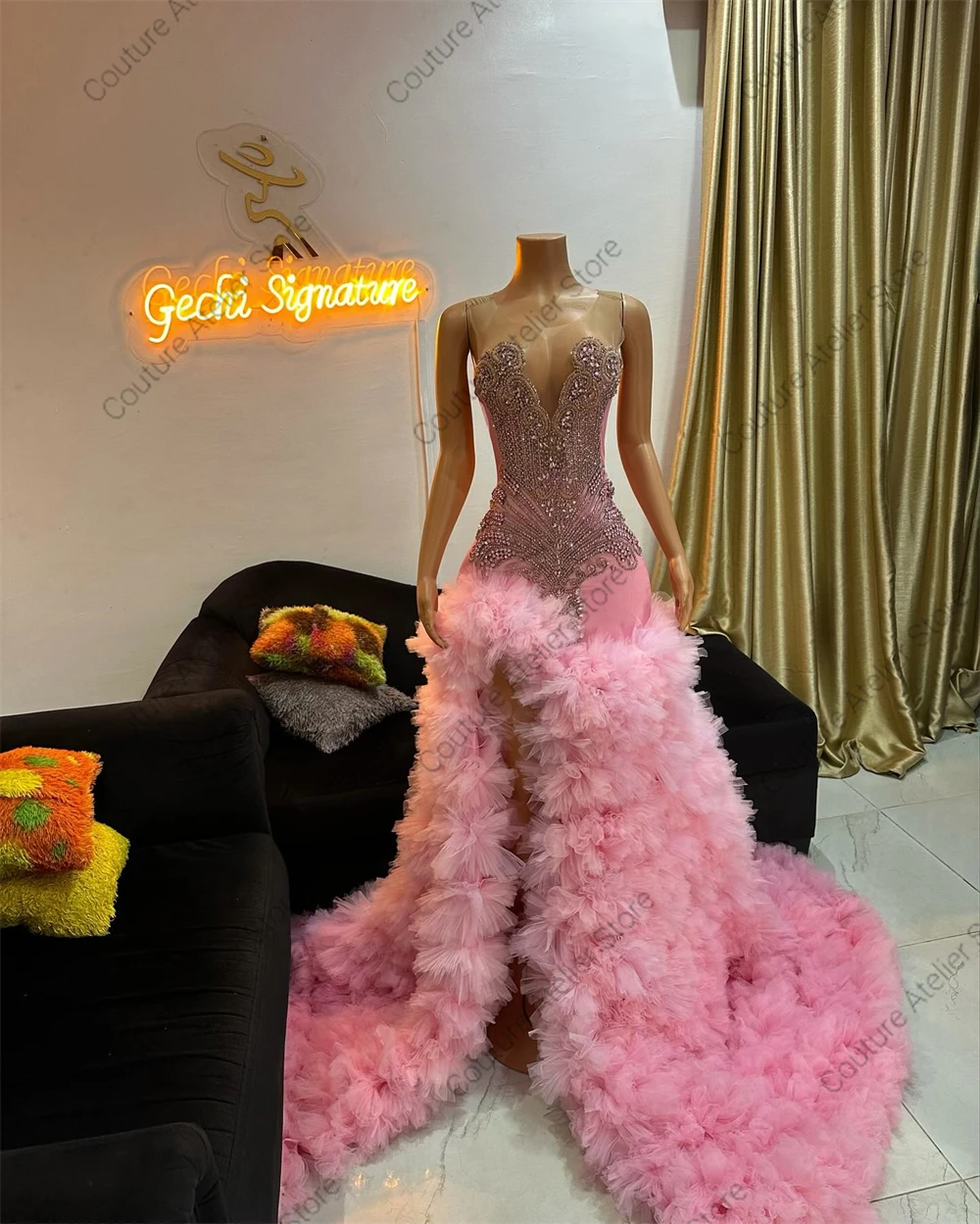 Lively Pink O Neck Crystal Beading Long Prom Dresses With Tulle Ruched Ruffles Train 2024 Birthday Luxury Dress Homecoming Dress