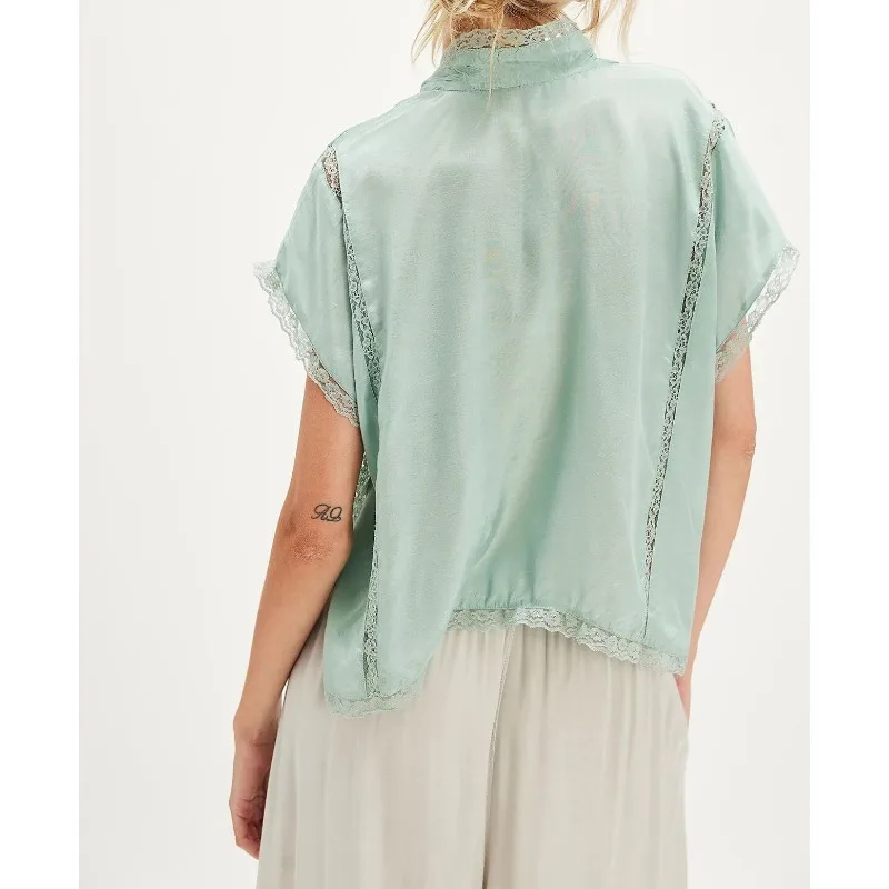 

Fashion Women's Casual Short Sleeve V-Neck Lace Stitching Solid Color Shirt