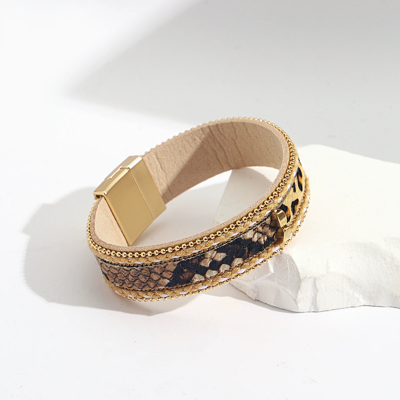 

Amorcome Boho Vintage Leopard Print Snake Skin Leather Wrap Bracelets for Women Retro Animal Fur Wide Cuff Bracelet Jewelry Gift