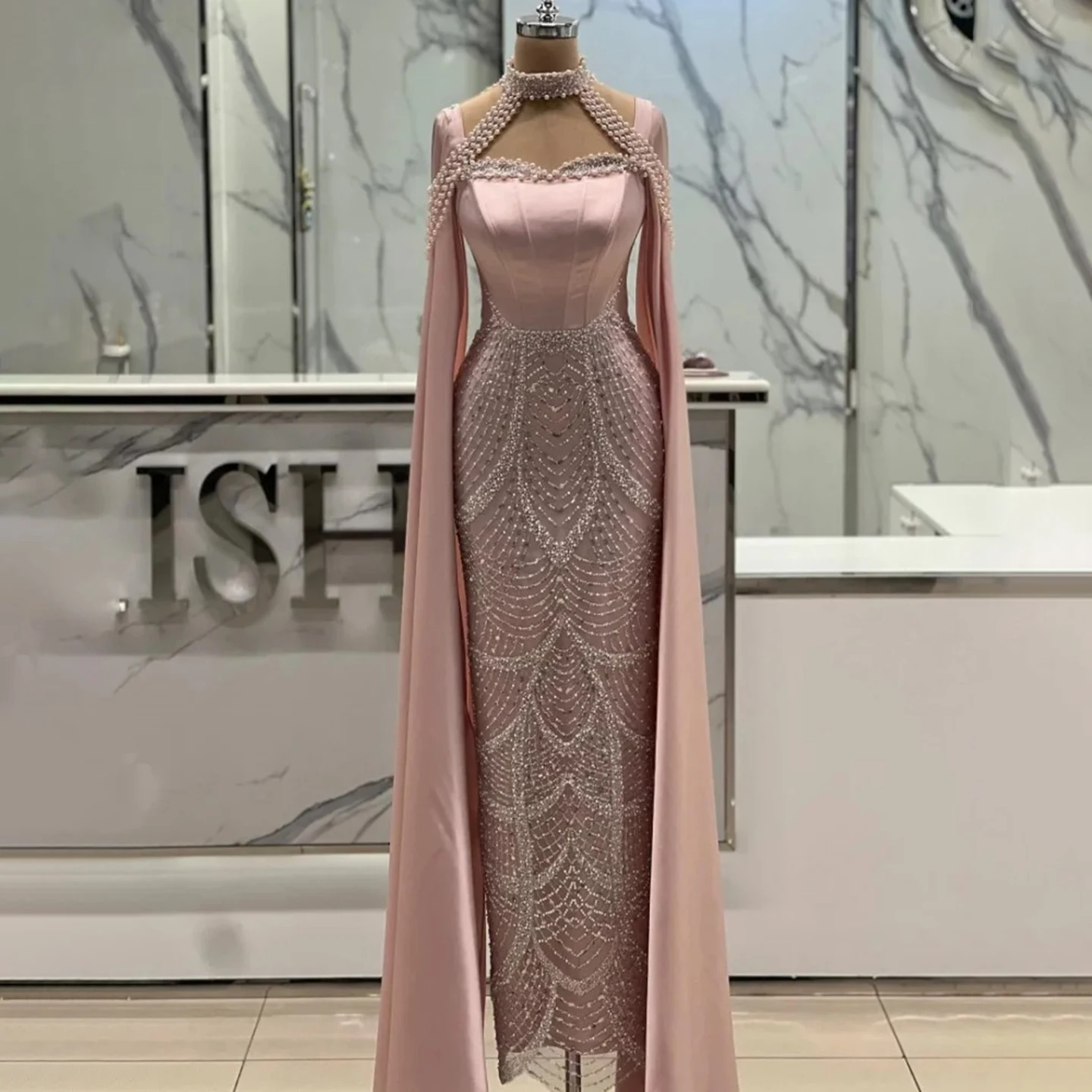 

Elegant Pink Satin Evening Dresses with Cape Sleeves Beaded Embellishments Mermaid Prom Dress Formal Wedding Party Dress