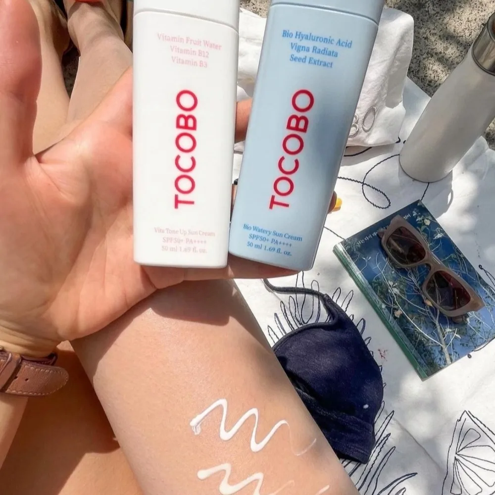 Kit per il trucco - Rossetto a specchio con balsamo per labbra altamente idratante, stick solare per protezione solare SPF50, olio struccante, trucco coreano