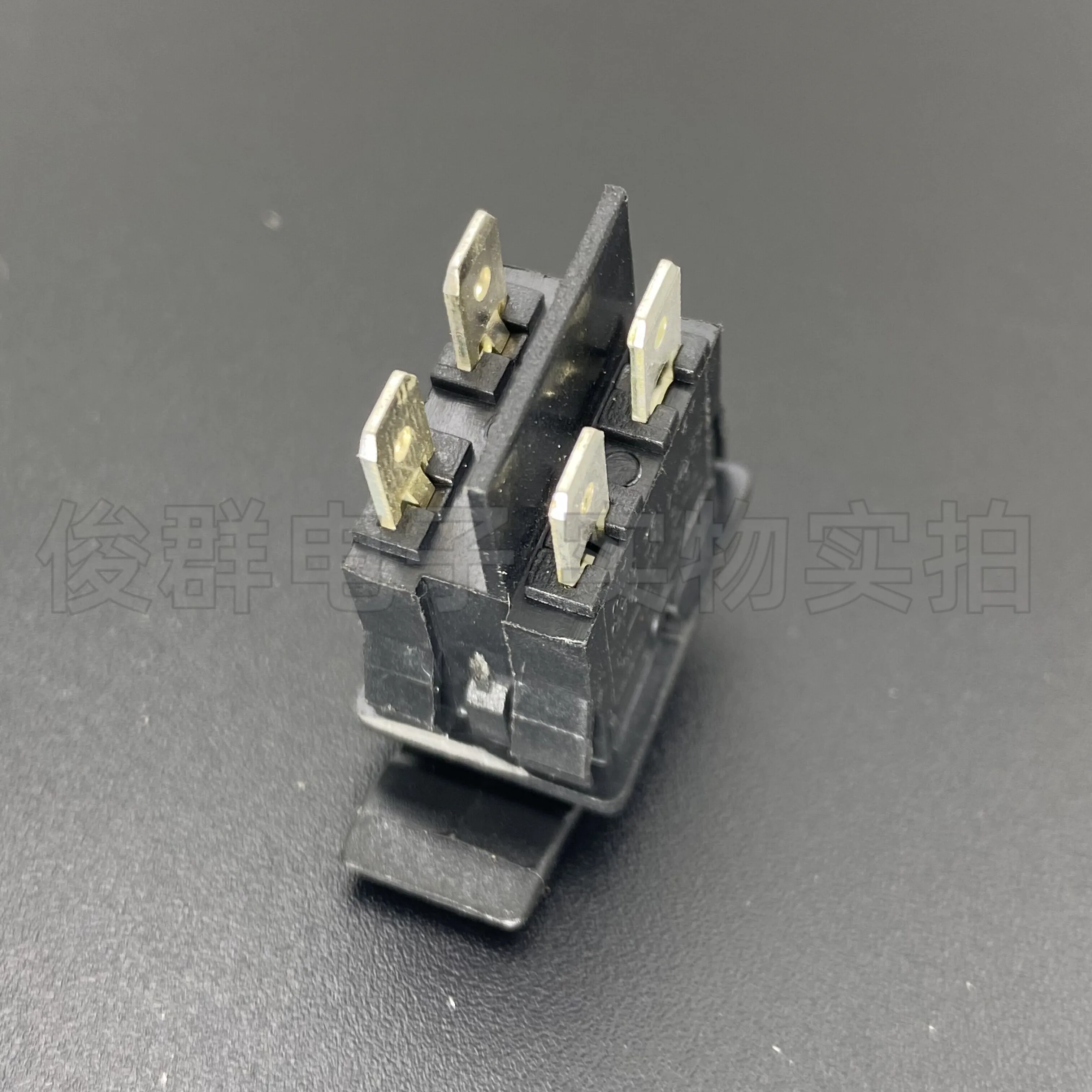 10pcs/Germany U16WR Rocker Switch 10A Rocker 4-foot 2-gear Rocker Power Button Accessories Button