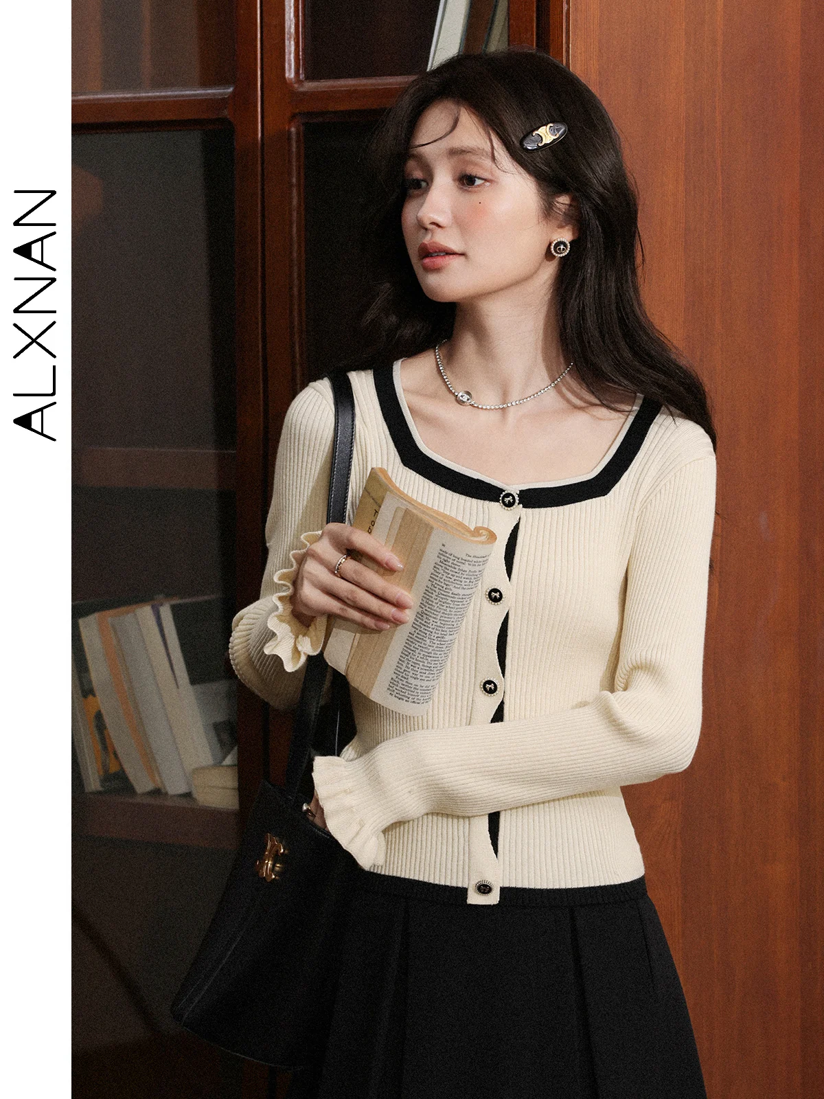 

ALXNAN Plus Size Pullover 2025 Autumn Apricot Slim-fit Contrast Color Women Sweater Long Sleeve Casual Elegant Knit Tops D12353