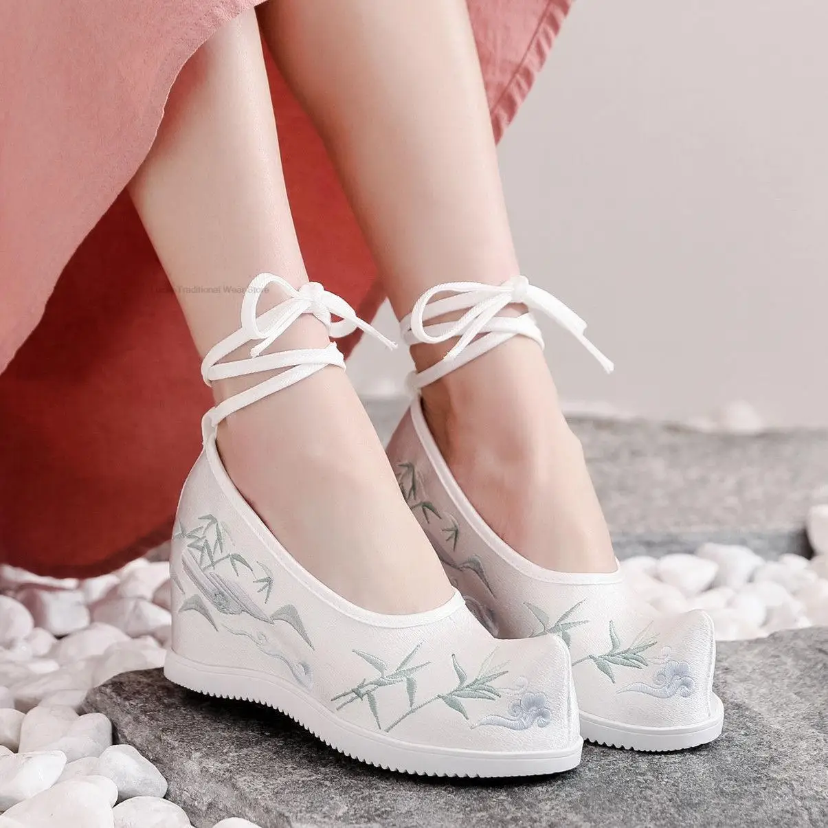 Chinese Traditional Embroidered Shoes For Women Ethnic Style Shoes Women's Pure White Hanfu Shoes Heighten Lace Up Shoes