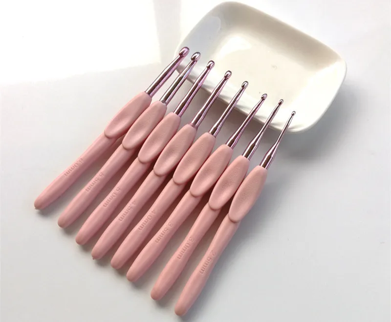 Aluminum Ergonomic Crochet Needles Set, Soft Rubber Grip, Cushioned, 2.0-6.0mm, 8Pcs