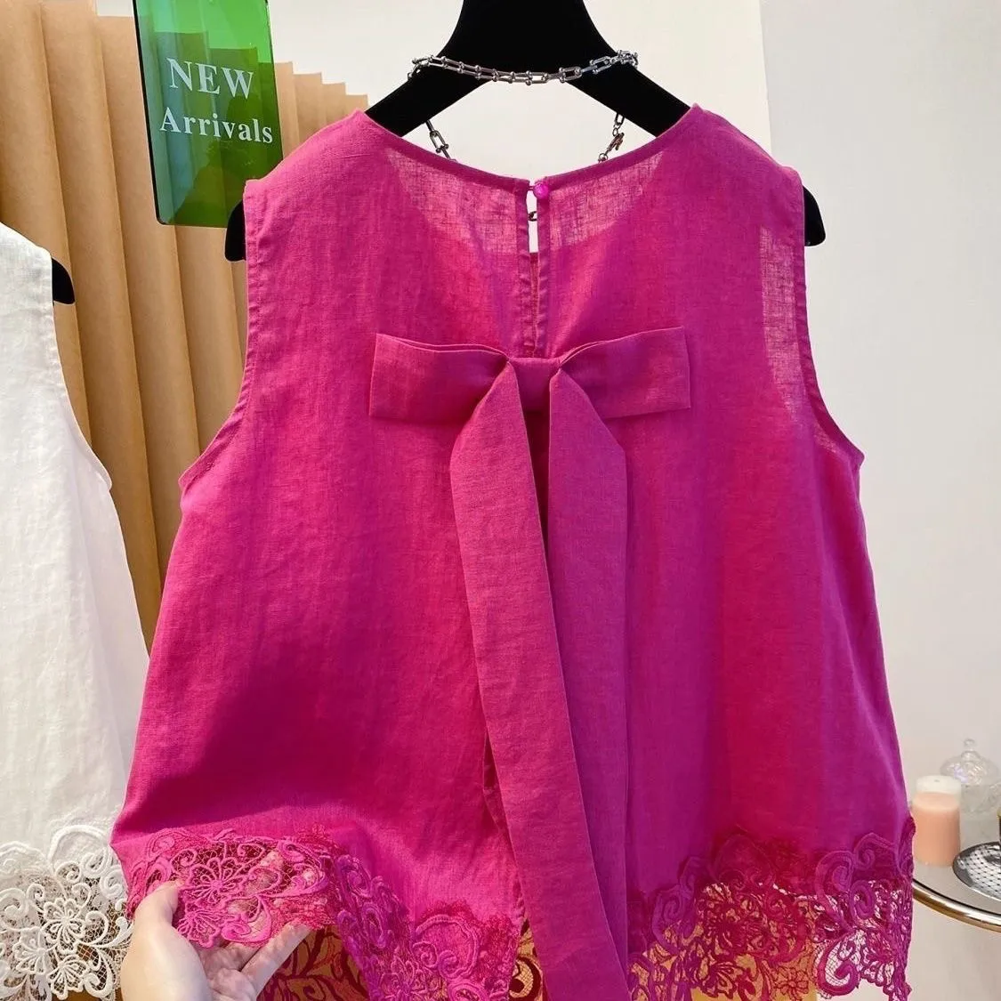 Summer Comfortable Linen Sleeveless Vest Women's Fashionable Elegant  Knot Top Casual round Neck Single Button Closure