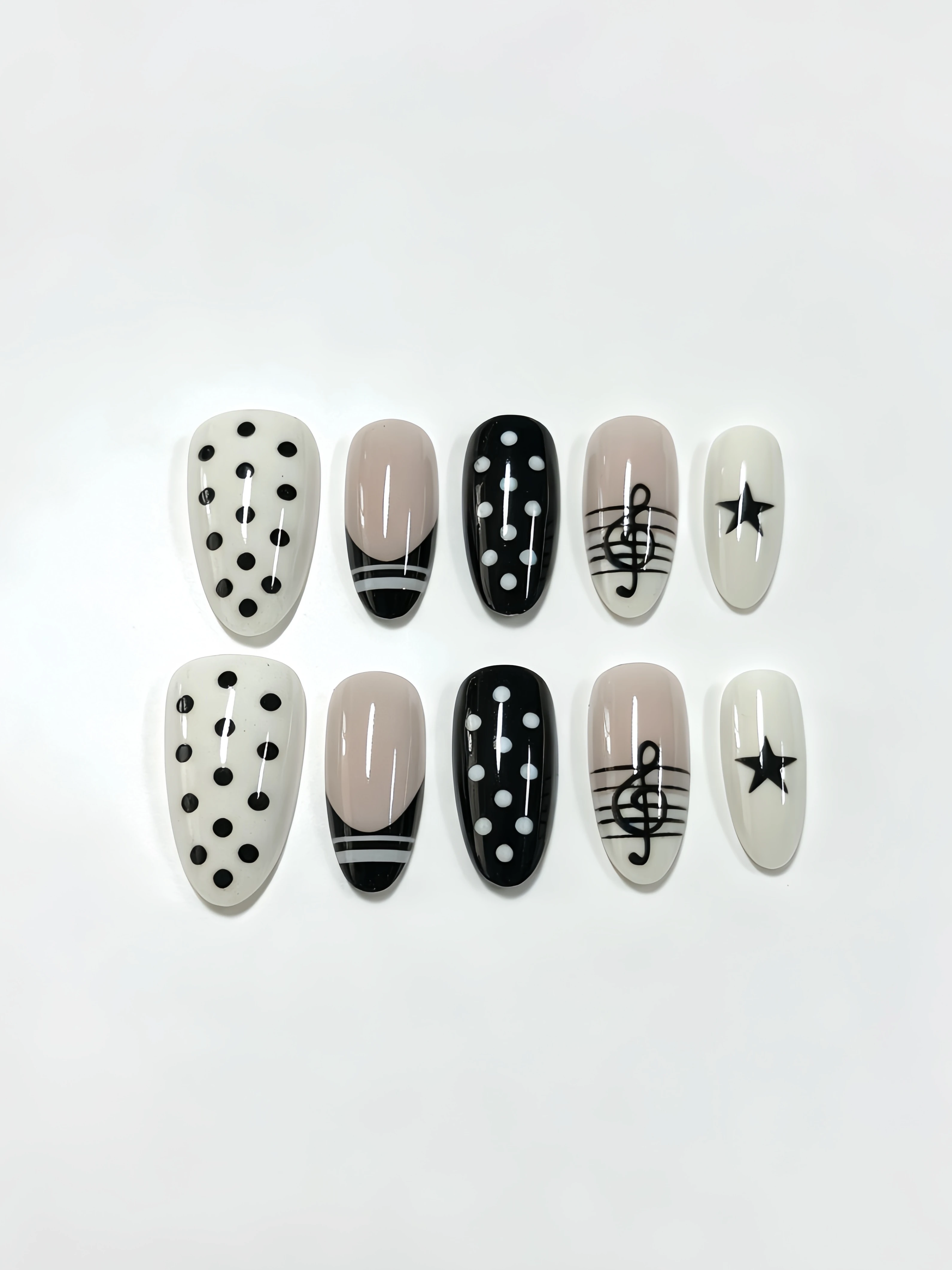10-Piece Almond-Shaped Press-On Nails, Black and White Polka Dot Hand-Painted Musical Notes, Stripes, Stars, Contrasting Color Nail Art, Versatile Nail Stickers for Everyday Use, Sweet and Cool Style for Mature, Sweet, and Spicy Girls, Suitable for Parties, Halloween, and Dates, All-Season Versatile Style, French Ins Style