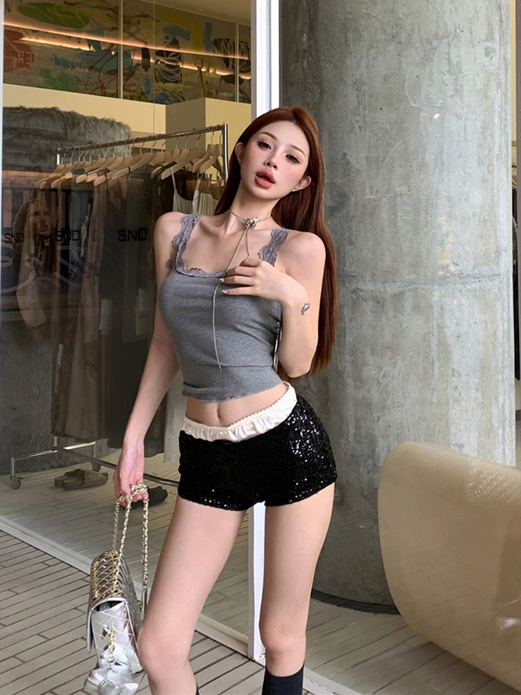 레트로 섹시 퓨어 디자이어 스파이시 걸 레이스 캐미솔 베스트+레이어드 새틴 스팽글 반바지 여름 신상 캐주얼 세트 (여성용)