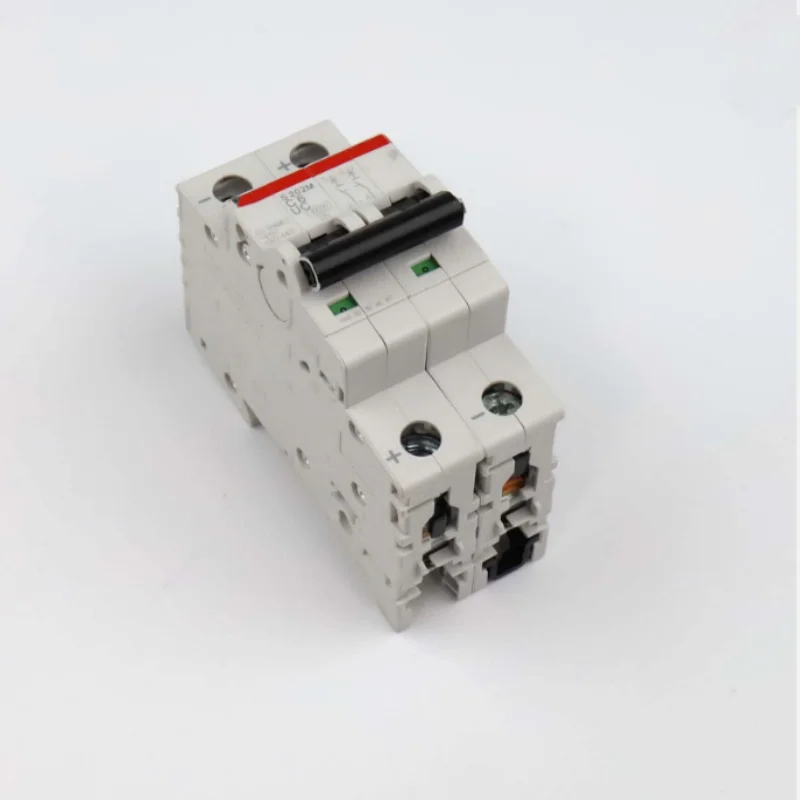 Nuevo disyuntor Original 2CDS272061R0064 2CDS274001R0104 S204M-C10 2CDS274001R0164 S204M-C16