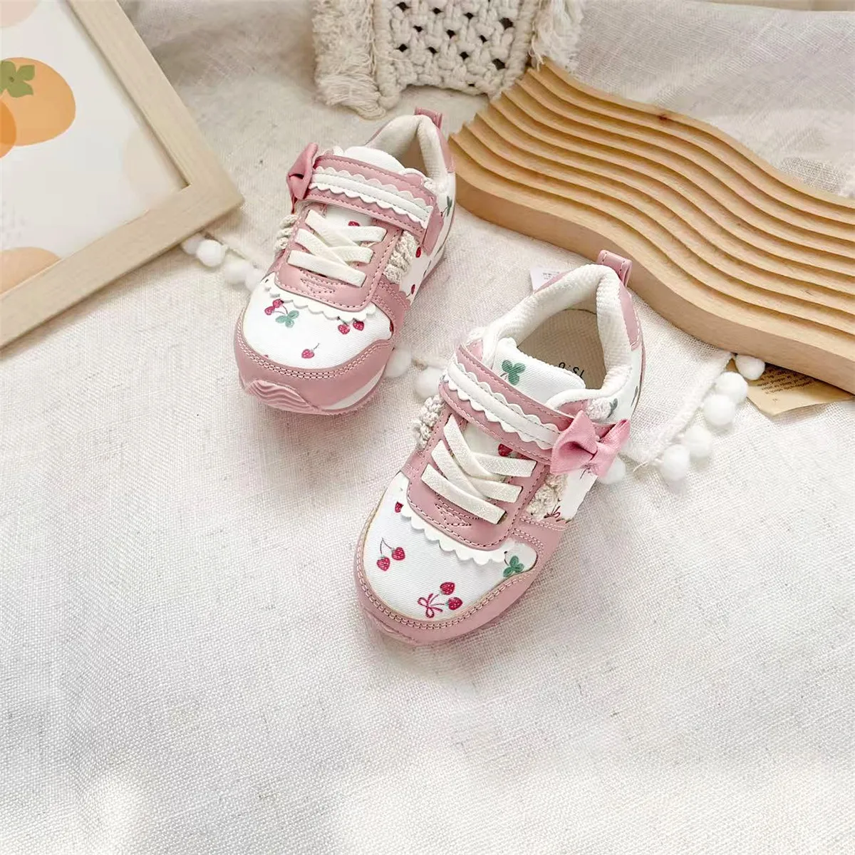 أحذية كاجوال للأطفال أحذية رياضية من جلد البولي يوريثان أحذية ربيعية مطبوعة برسوم كارتونية للأولاد أحذية مضادة للانزلاق فيلكرو وردي مقاس 15 سم - 18 سم #2