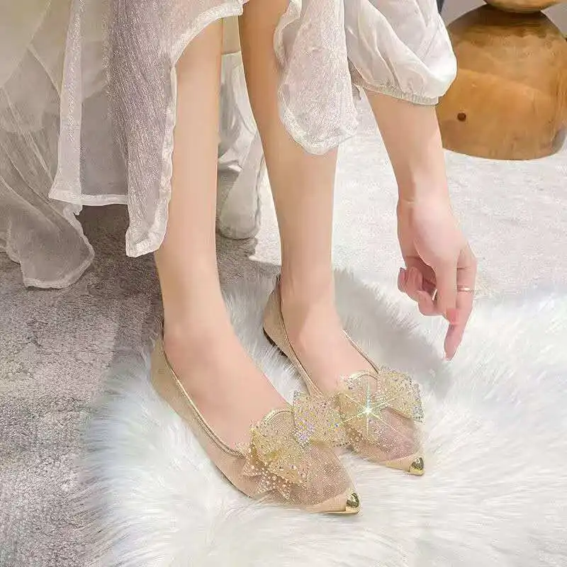 

2026 Summer breathable deodorant flat-soled net-sheen pointed-toe women's shoes elegant and stylish perfect for casual wear