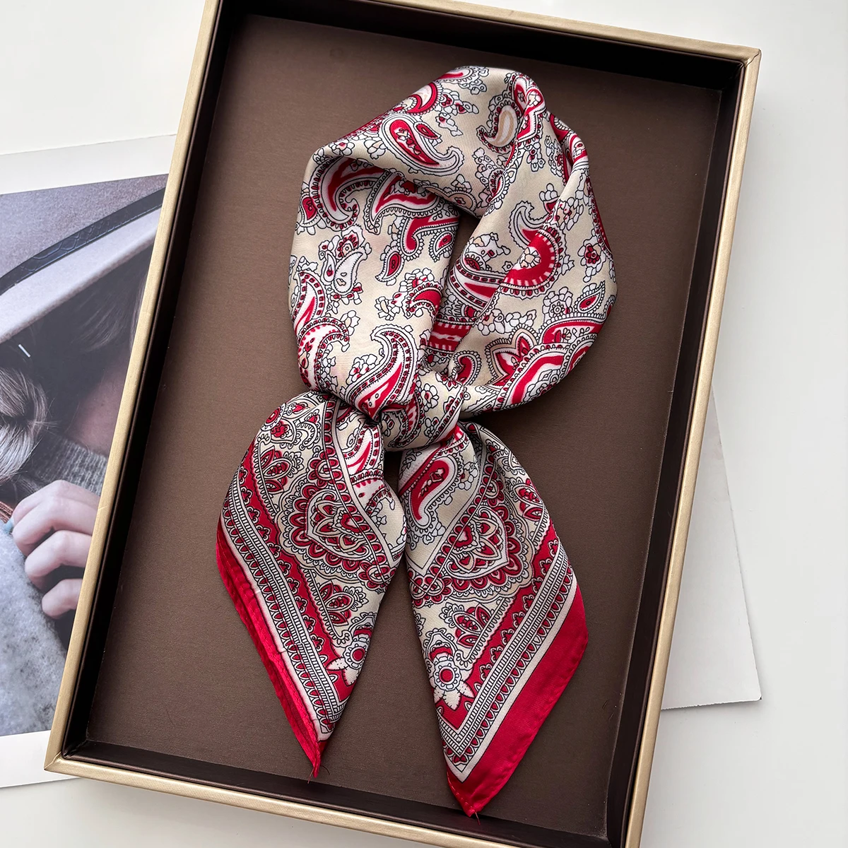 

Ретро-платок из шелка с узором пейсли, тонкий, элегантный, повседневный, женский, для шеи, головы, волос, шарф-шаль