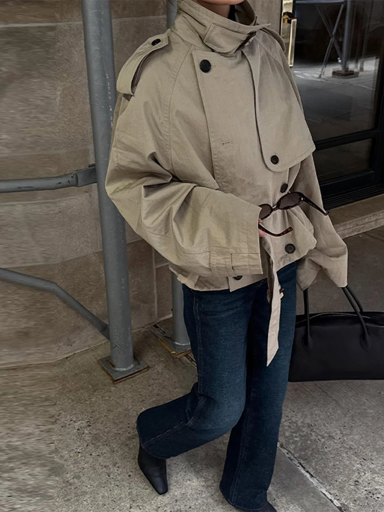 Vintage Stand Stand Neck Khaki Jacket Chic Leisure Full Sleeve Short Trench Coat 2025 NEW Autumn Fashion Commute Lady Outwear