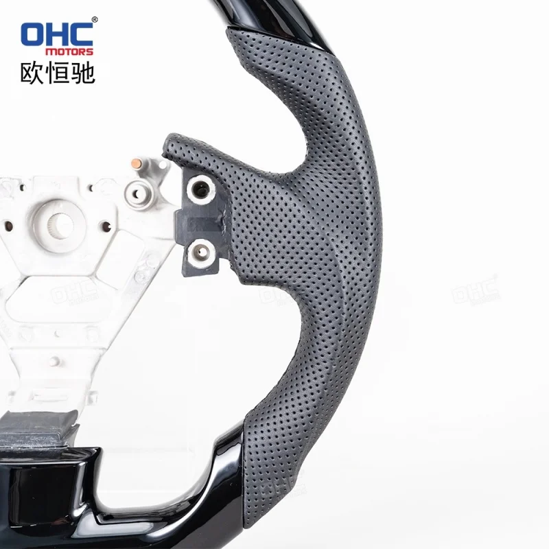 For Infiniti G series 04-06 model Japanese car steering wheel modification and upgrade with black spray-painted
