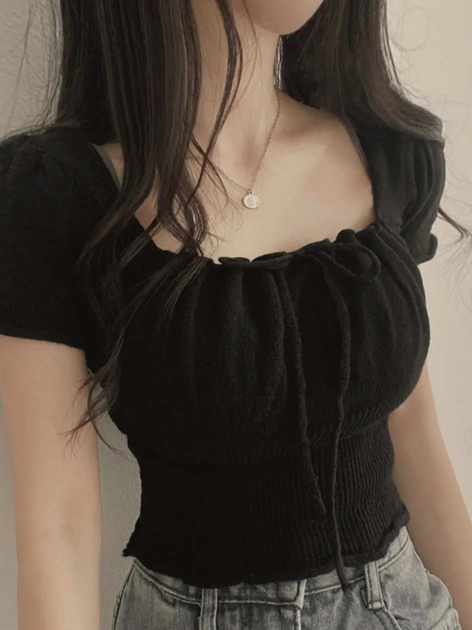 Top de punto de manga corta de Color puro ajustado e de verano con pajarita cuello cuad estilo dulce moda de mujer