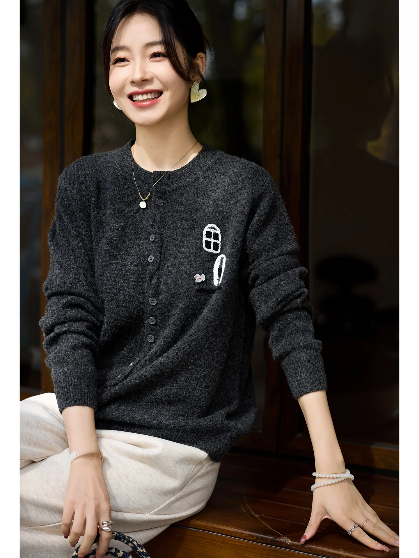 

Женский зимний вязаный шерстяной кардиган с вышивкой, большие размеры, модный европейский стиль