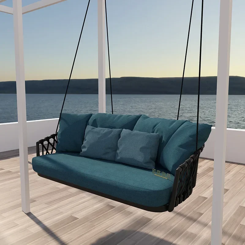 Chaise suspendue simple pour célébrités d'internet, berceau d'extérieur, cour extérieure, endroit pittoresque