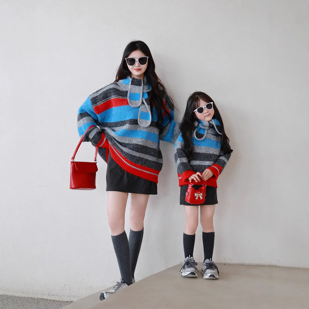 2025 New Arrival Family Matching Sweater Mother & Son/Daughter Striped Knitwear with Hat for Winter Boys Girls Knit Tops