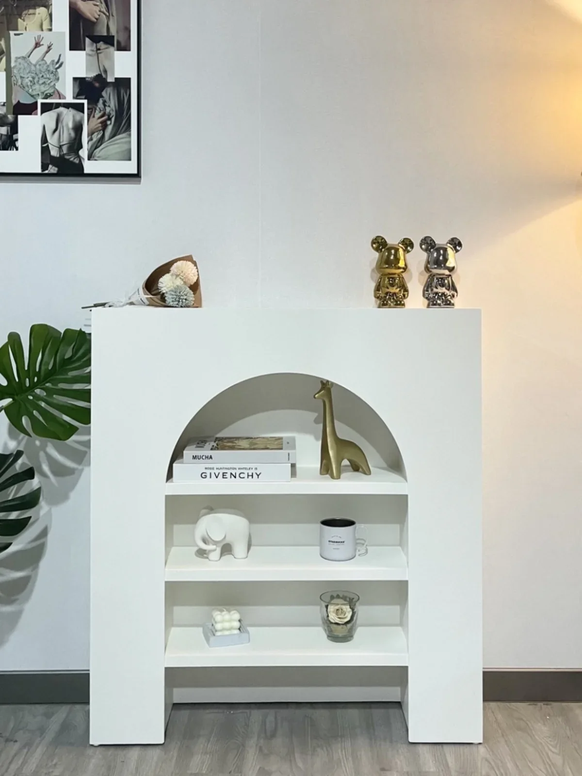 

Premium Cream-style French fireplace decorative cabinetsSimple B&B photography shelves display cabinets