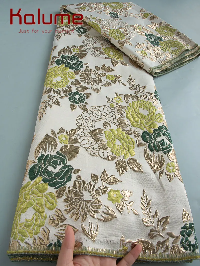 

Kalume African Jacquard Lace Fabric Wedding Materials French Tulle Lace Latest Nigerian Gilding Lace Fabic For Dress F3901