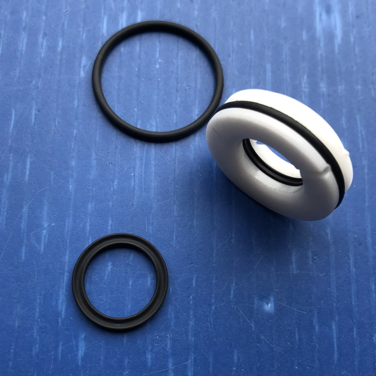 

Applicable to DJI drone T30 guide block sealing ring, inner and outer O-ring, water pump plunger pump accessories