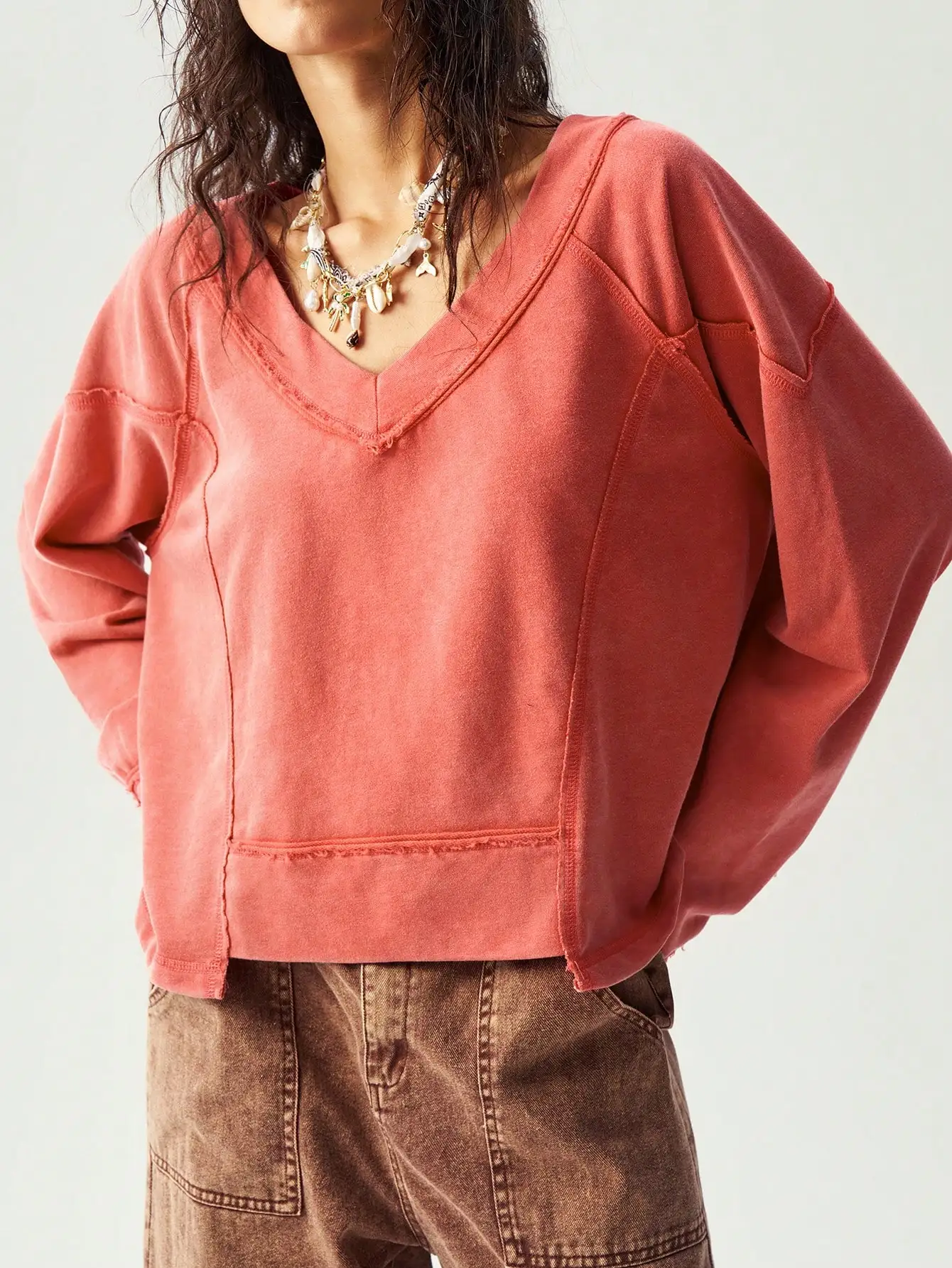 Damska bluza z odkrytymi ramionami, dekoltem w serek, długim rękawem, luźna, 62% bawełna, jesienno-zimowa, codzienna bluzka