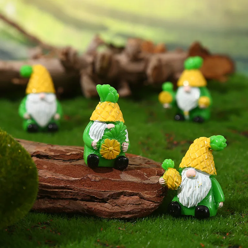 Creative Christmas Santa Claus Ornament Set - Mini Scene Decor Props Tabletop Photo Backdrop Festive Atmosphere Gift Handmade