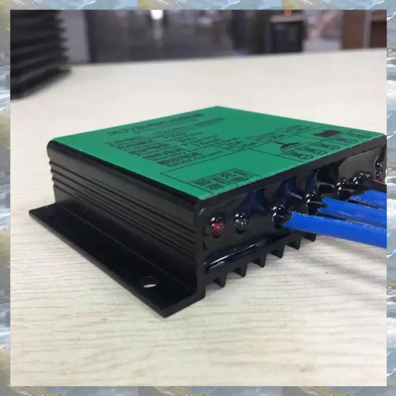 T82C Hot Sale-PWM Controller 300W Wind Turbine Charge Controller Water Proof Regulator For Wind Generator 12V 24V AUTO Switch 16