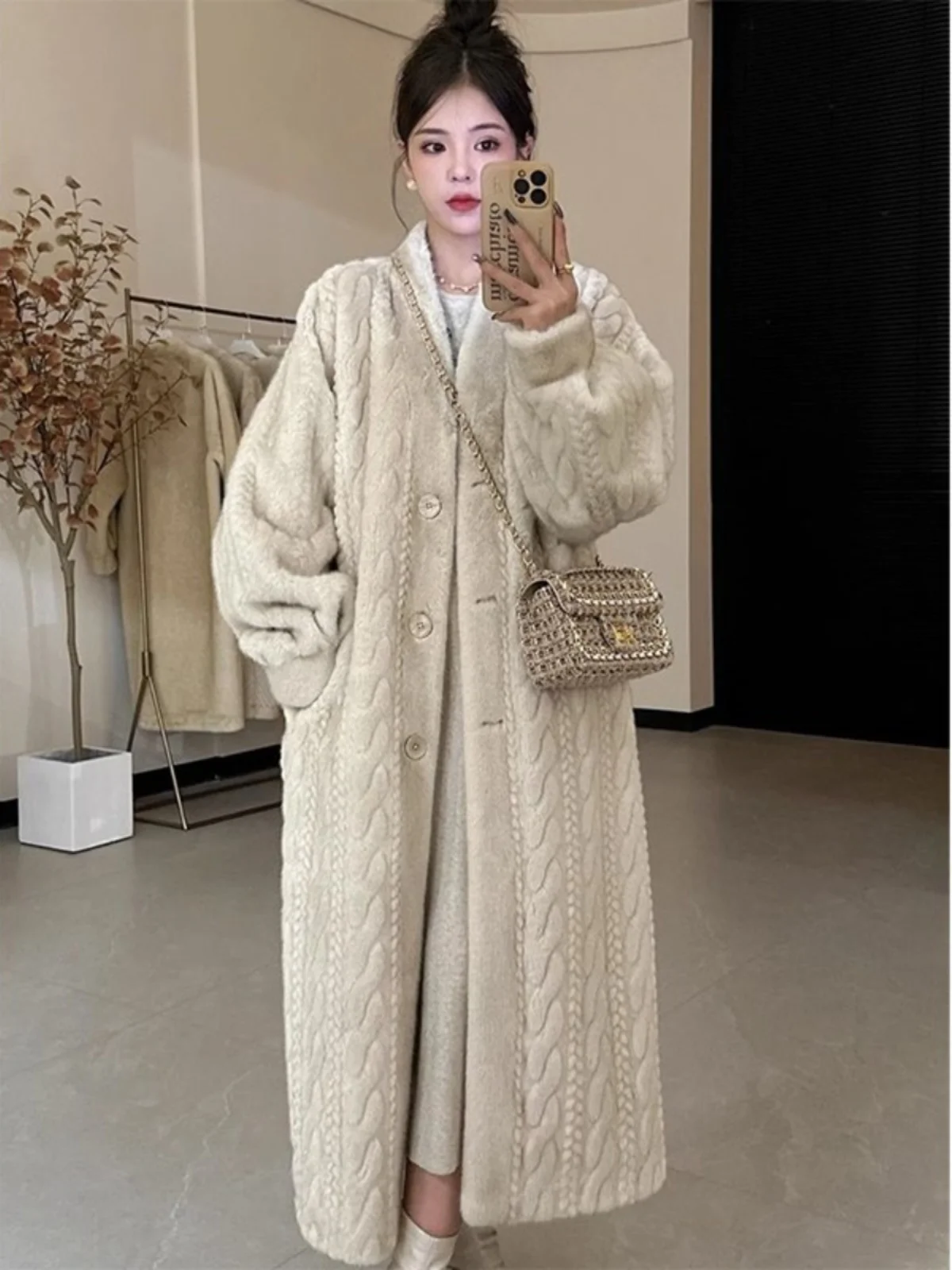 Extra Large 300 Pounds Faux Fur Coat Women's Autumn Winter Thick Warm Long Over-Knee Open Cardigan Coat Commute Style Loose Fit