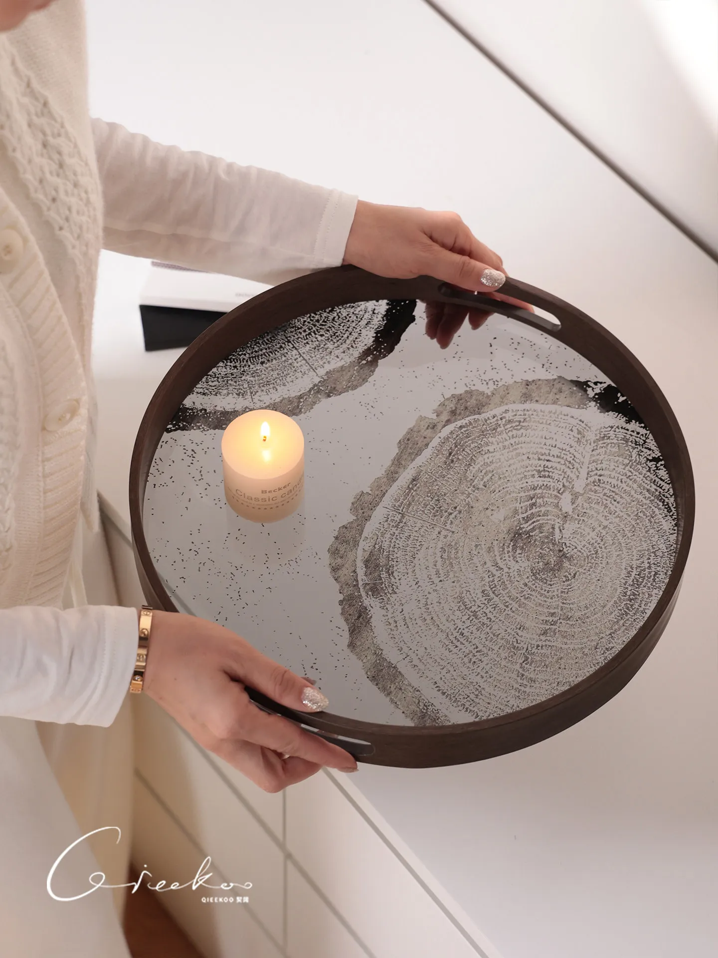 

Aromatherapy tray transparent glass storage chinoiserie aesthetic accessible luxurystyle wood grain round tea tray art ornaments