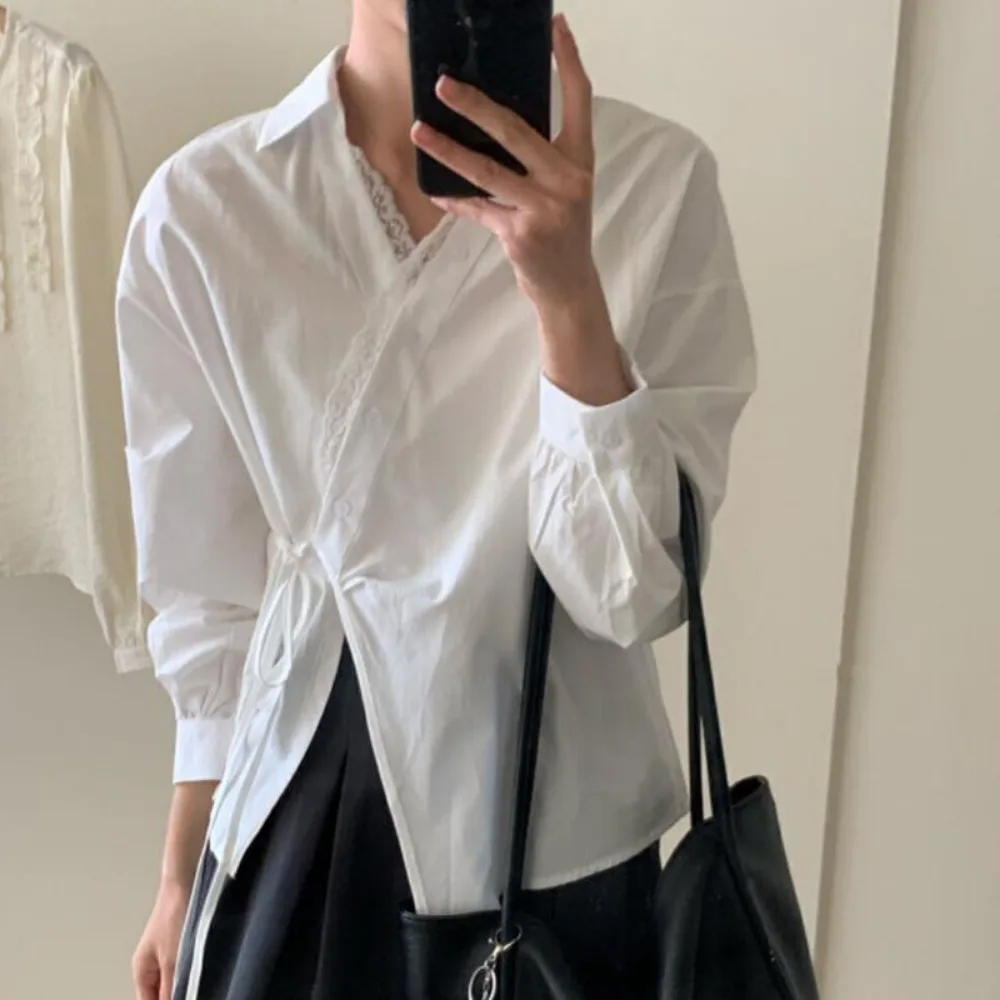 

V-neck Irregular Diagonal Tie T-shirt Retro Lace Crop Top Long Sleeve Blouse Patchwork Chic Basic Tees Shirts Women Female