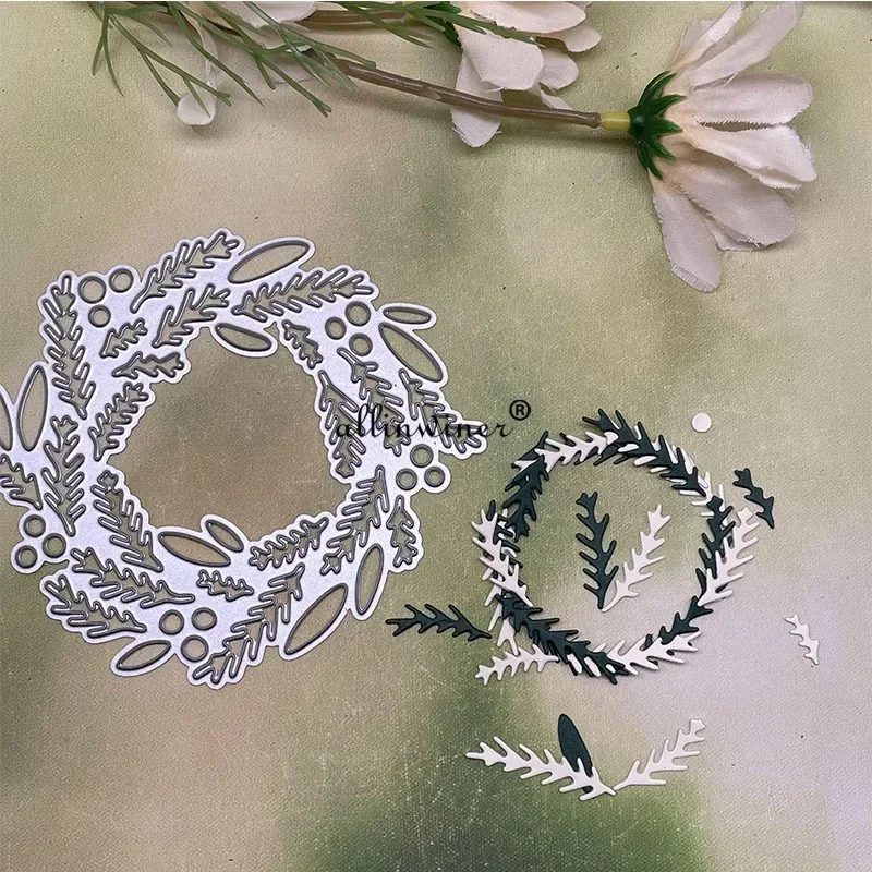 

Christmas leaf ring Metal Cutting Dies Stencils Die Cut for DIY Scrapbooking Album Paper Card Embossing