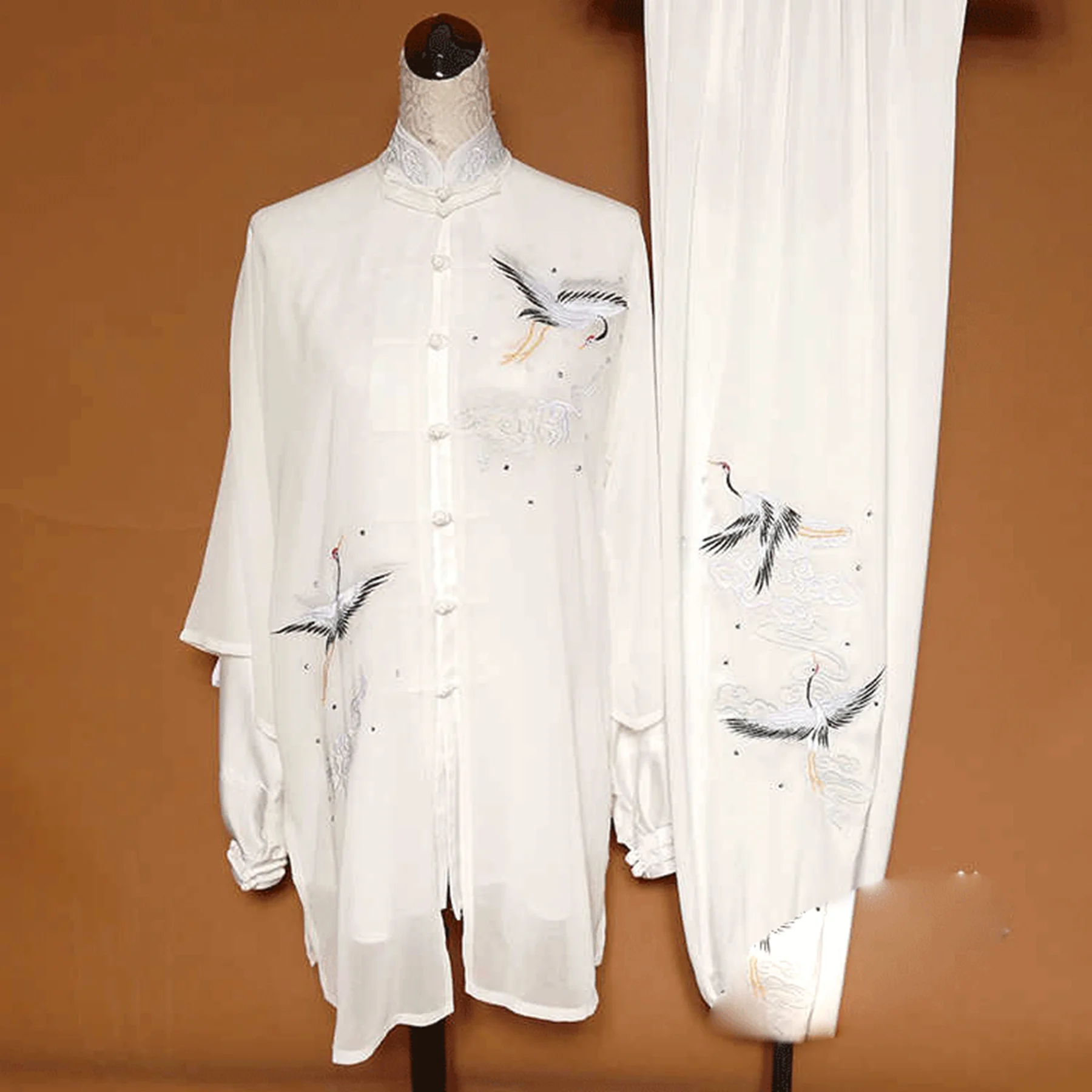 High range embroidered crane Tai Chi costume, embroidered crane martial arts costume for men and women, professional Tai Chi