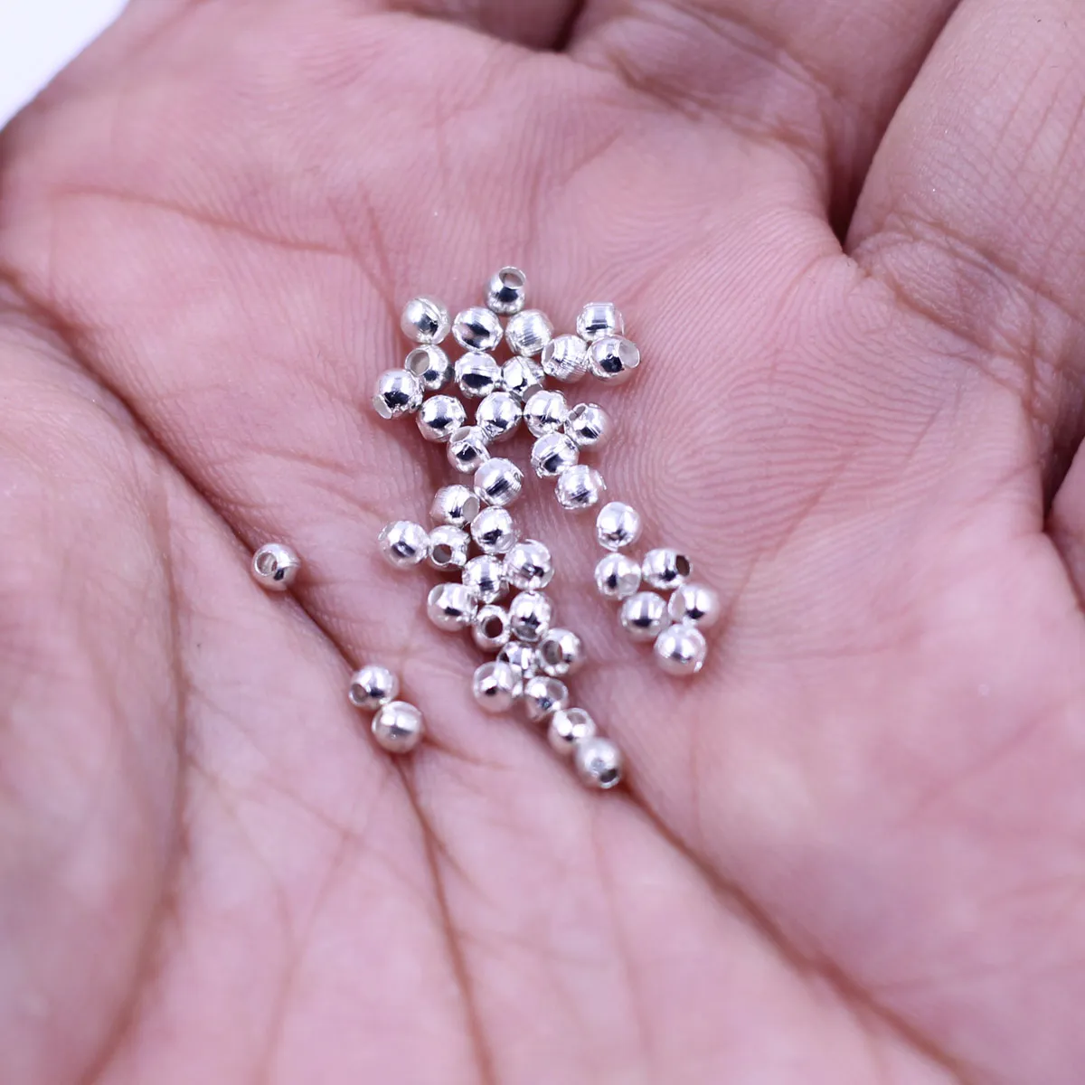 10000Pcs Silver Plated Spacer Seed Beads For Charm Necklaces Jewelry DIY Findings 2.4mm