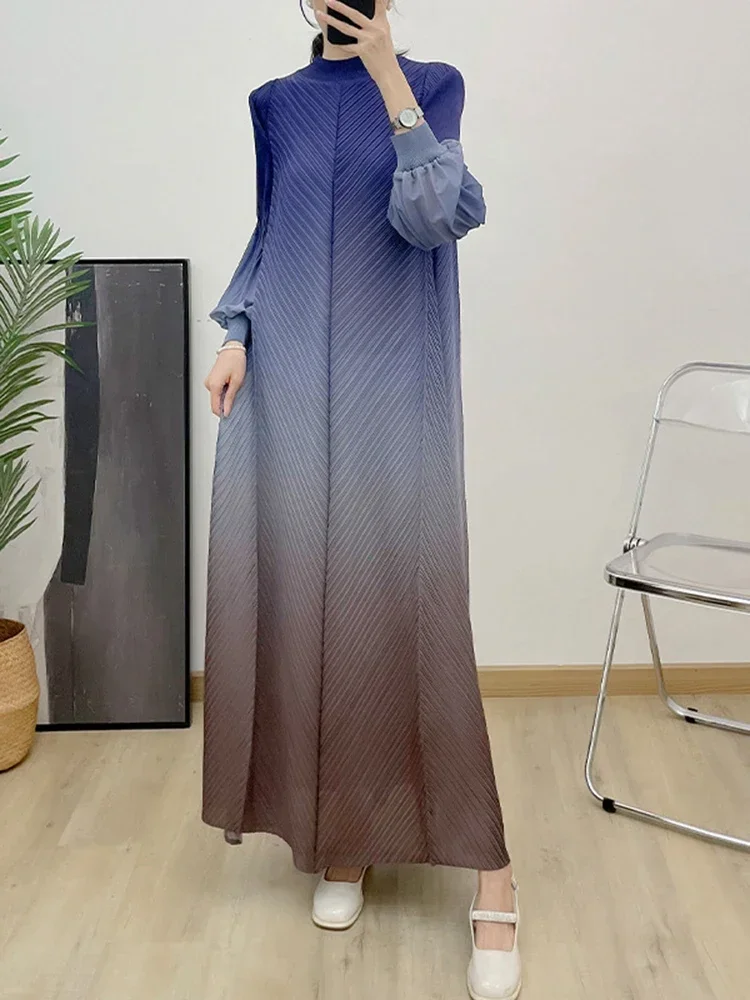 Miyake Pleated Prom Dress for Women Gradient Long Sleeves Maxi Pleated Print Dresses 2024 Spring New Female Fashion Clothing