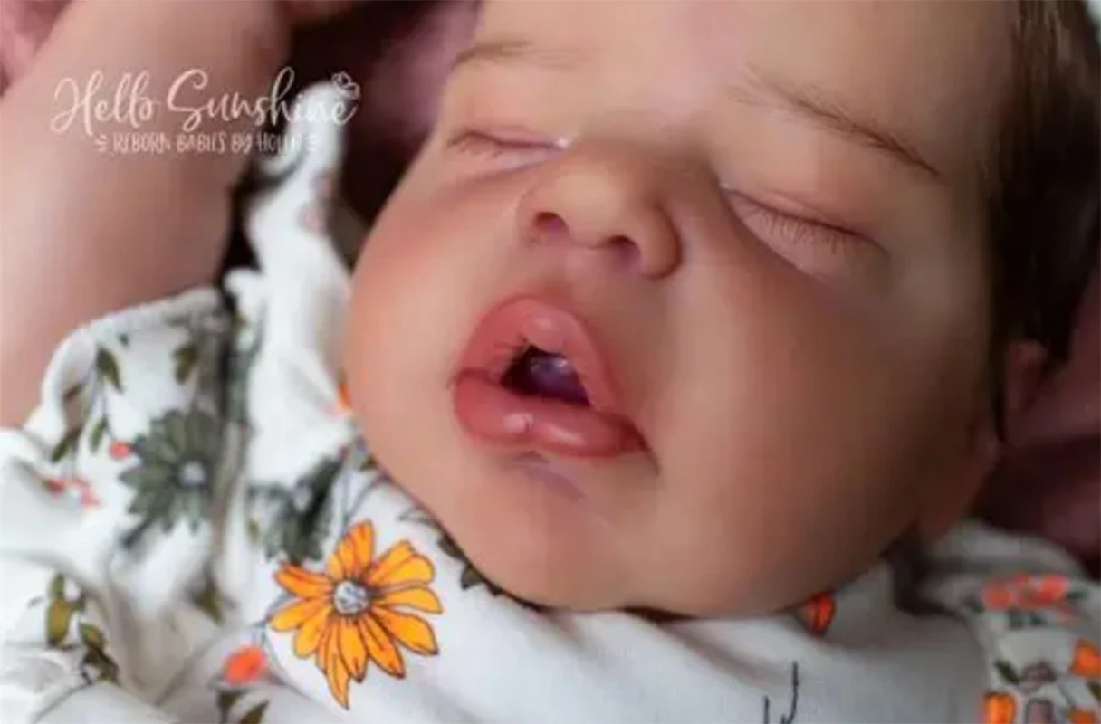 22-Zoll Alexis Reborn Puppen-Kit, bereits bemalte lebensechte Puppenteile mit realistischem 3D-Hautton und weicher Haptik, inklusive Stoffkörper.