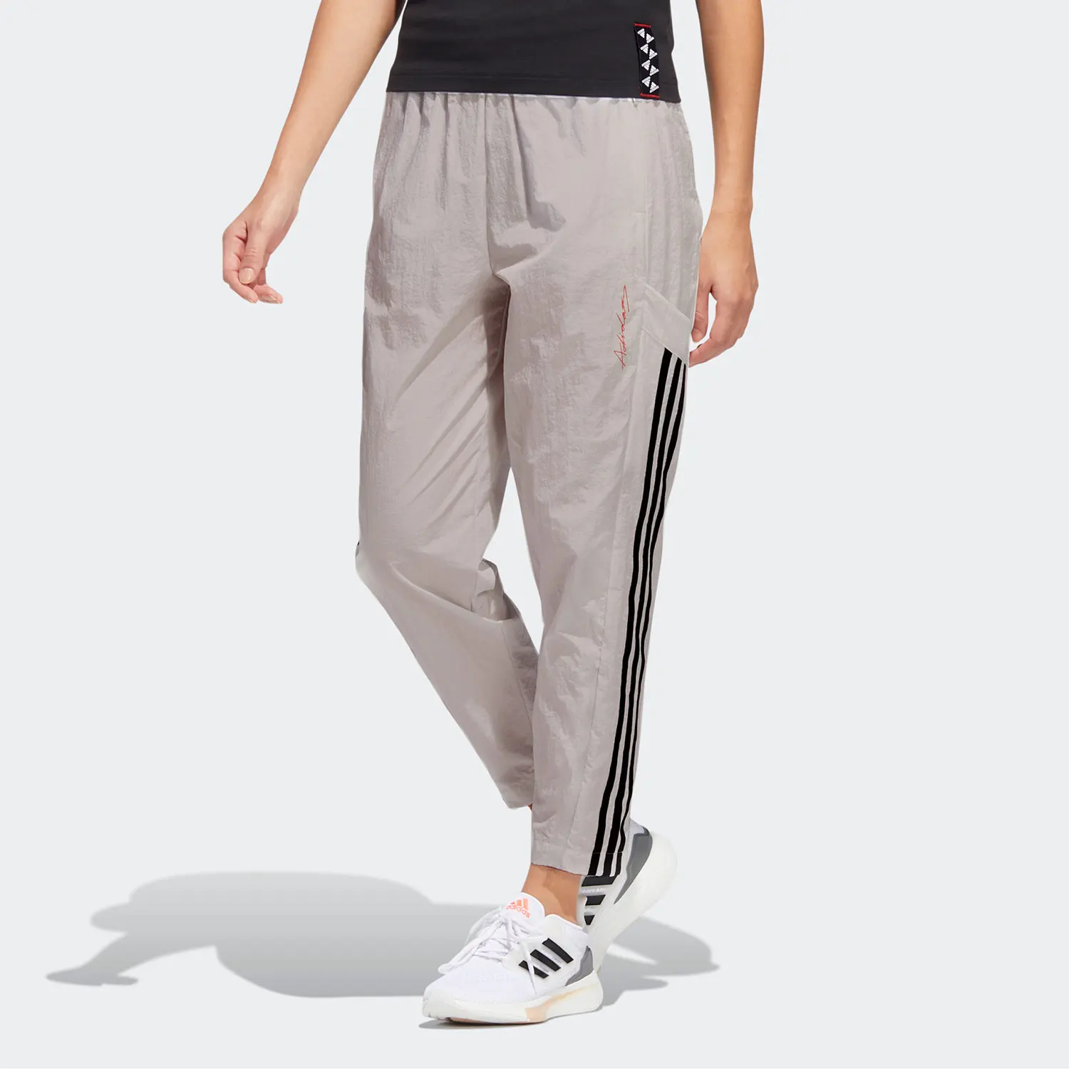 

Оригинальные женские спортивные брюки Adidas New Season для отдыха и спорта HE9991