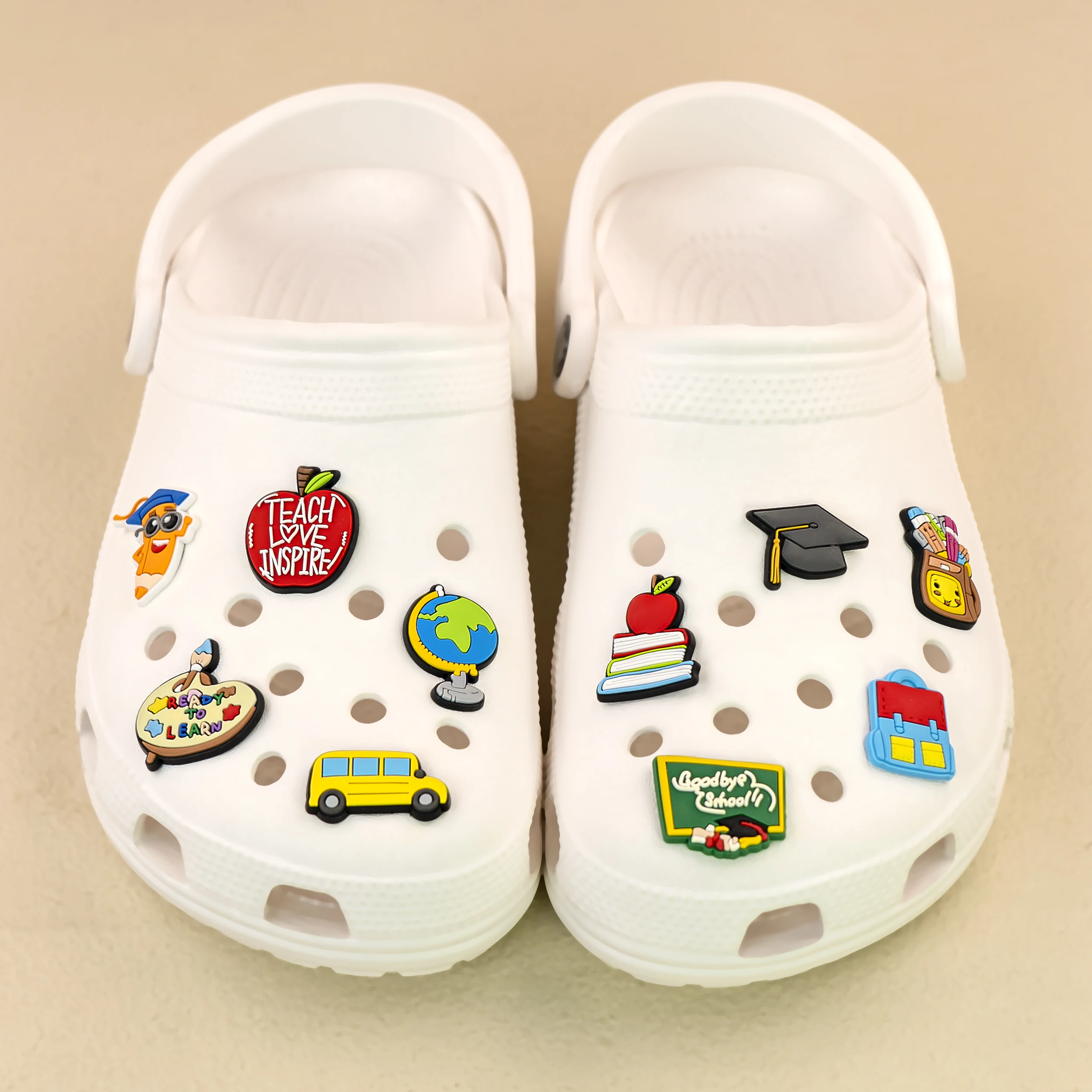 1/14 Stück Lehrerleben Schuhanhänger für Lehrer Schüler Pins Schuhdekorationen Pins Sandalen Zubehör Ornament Geschenk zum Schulanfang – Detail 4
