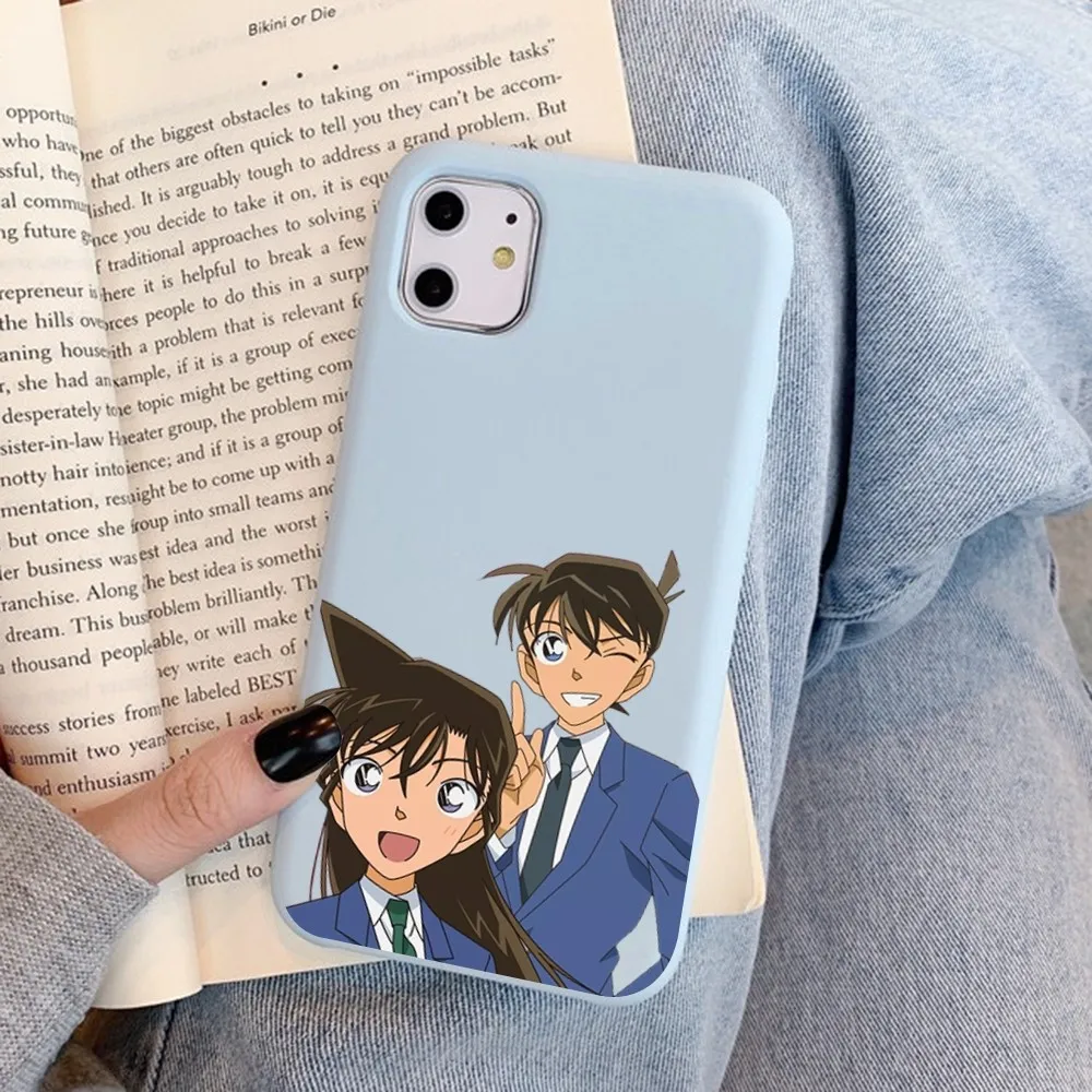 Anime Detective Conan Phone Case for iPhone 14 11 12 13 Mini Pro Xs Max 8 7 6 6S Plus X XR Solid Candy Color Case