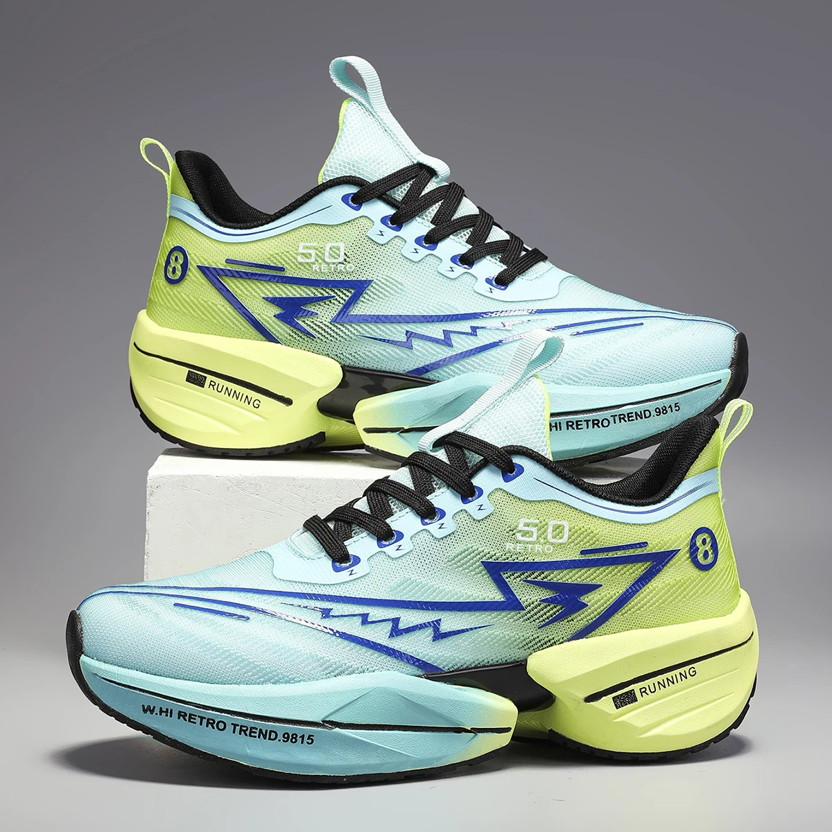 

Men's Large Size Sports Shoes Outdoor Hiking Running Comfortable Casual Versatile Fashionable Training Shoes for Couples