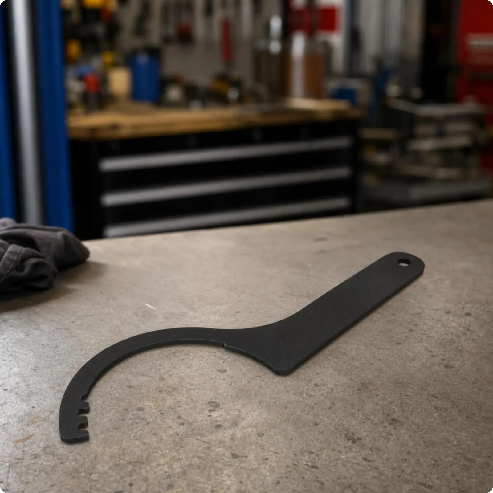 Multifunctional Oil Separator Wrench Tool Compatible with Isuzu Filter Housing Rust Proof Workshop Accessory