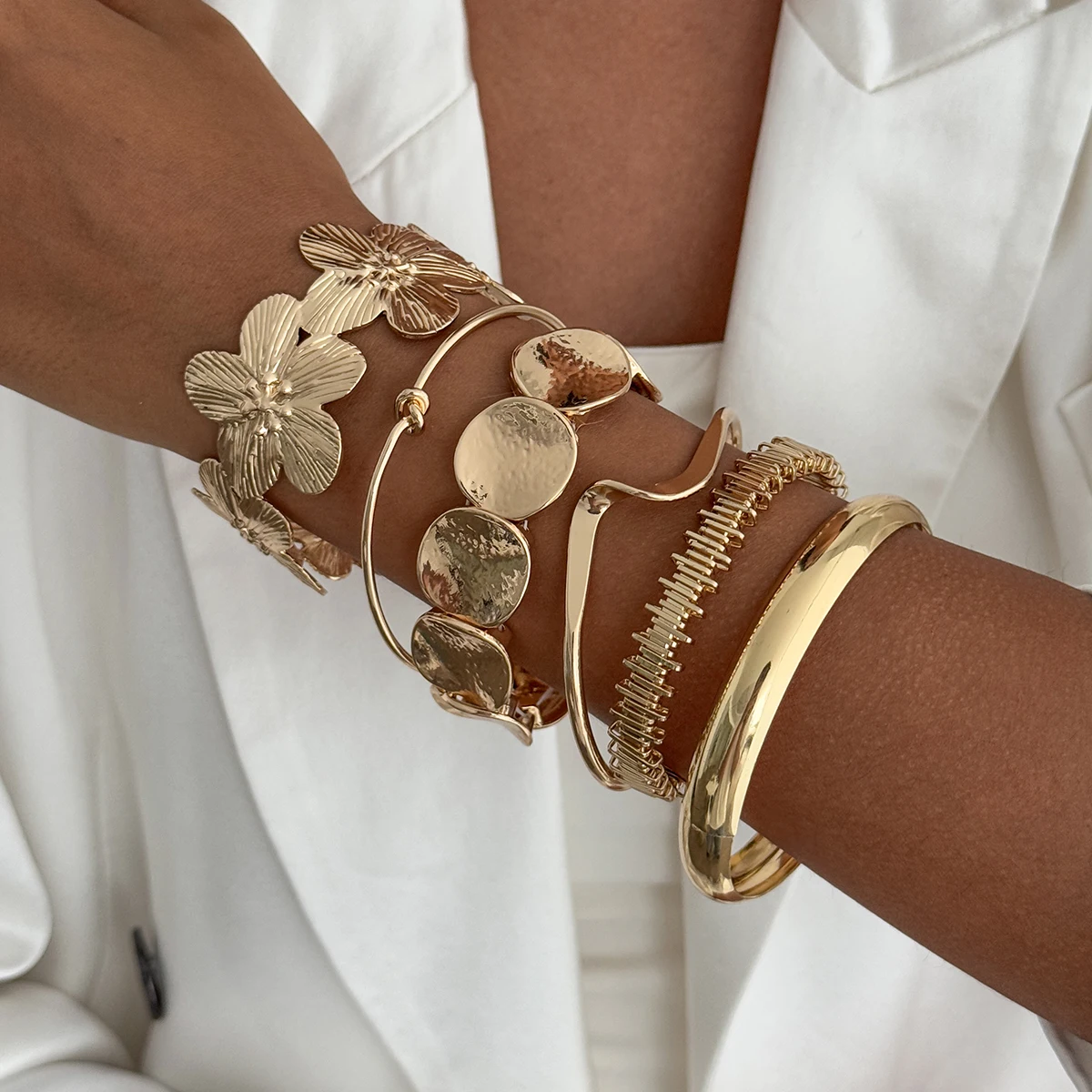 SHIXIN Elegant Vintage Flower Bracelet Set Women Fashion Exquisite Floral Geometric Smooth Stacking Twisted Cuff Bangles Jewelry