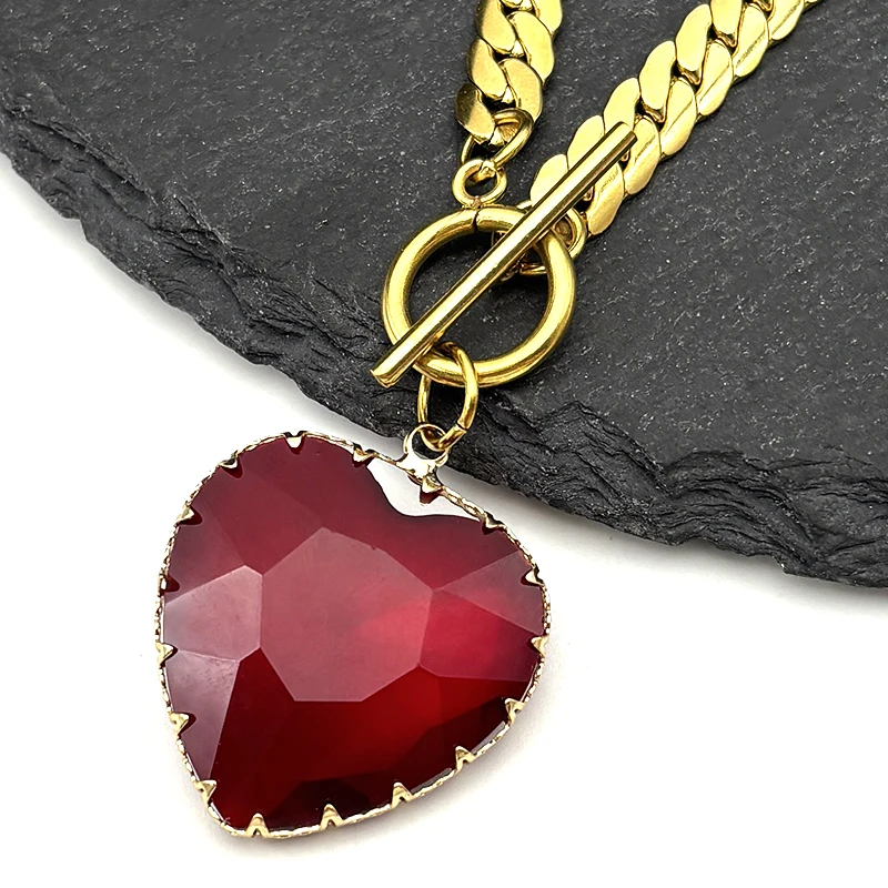 

Gothic Punk Red Heart Glass Pendant Necklace Choker for Women Men Stainless Steel Gold Color Clavicle Chain Necklaces Jewelry