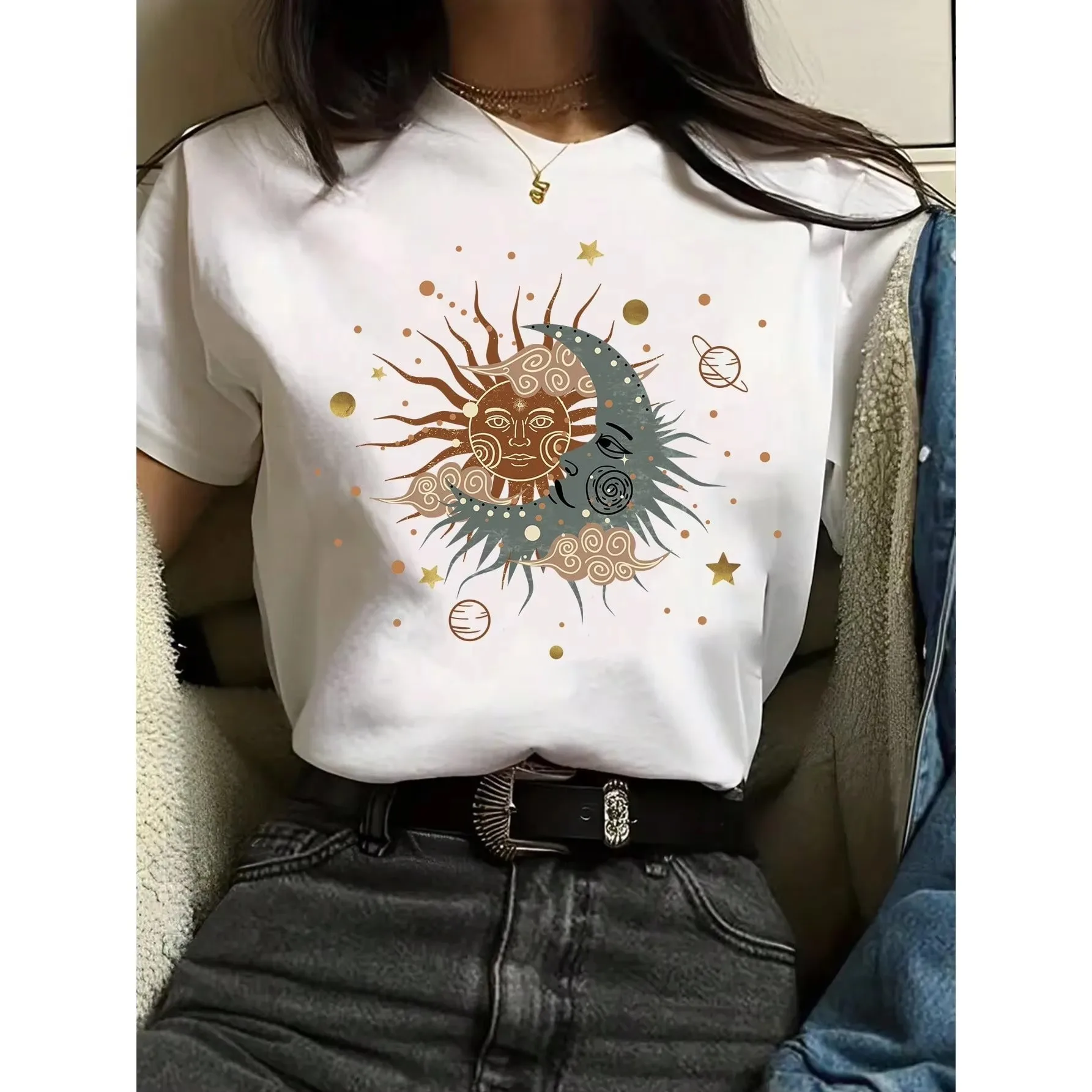 

Женская модная футболка с коротким рукавом с принтом Солнца и Луны, футболка с коротким рукавом и круглым вырезом, футболки с графическим рисунком, женские топы, одежда с уличным принтом