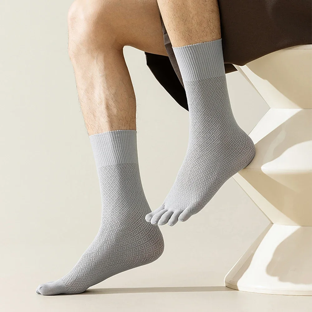 

1 Pair Fashion Men's Five-toe Socks Middle Tube Socks Man Comfortable Sox Sweat-absorbing Sports Yoga Stockings