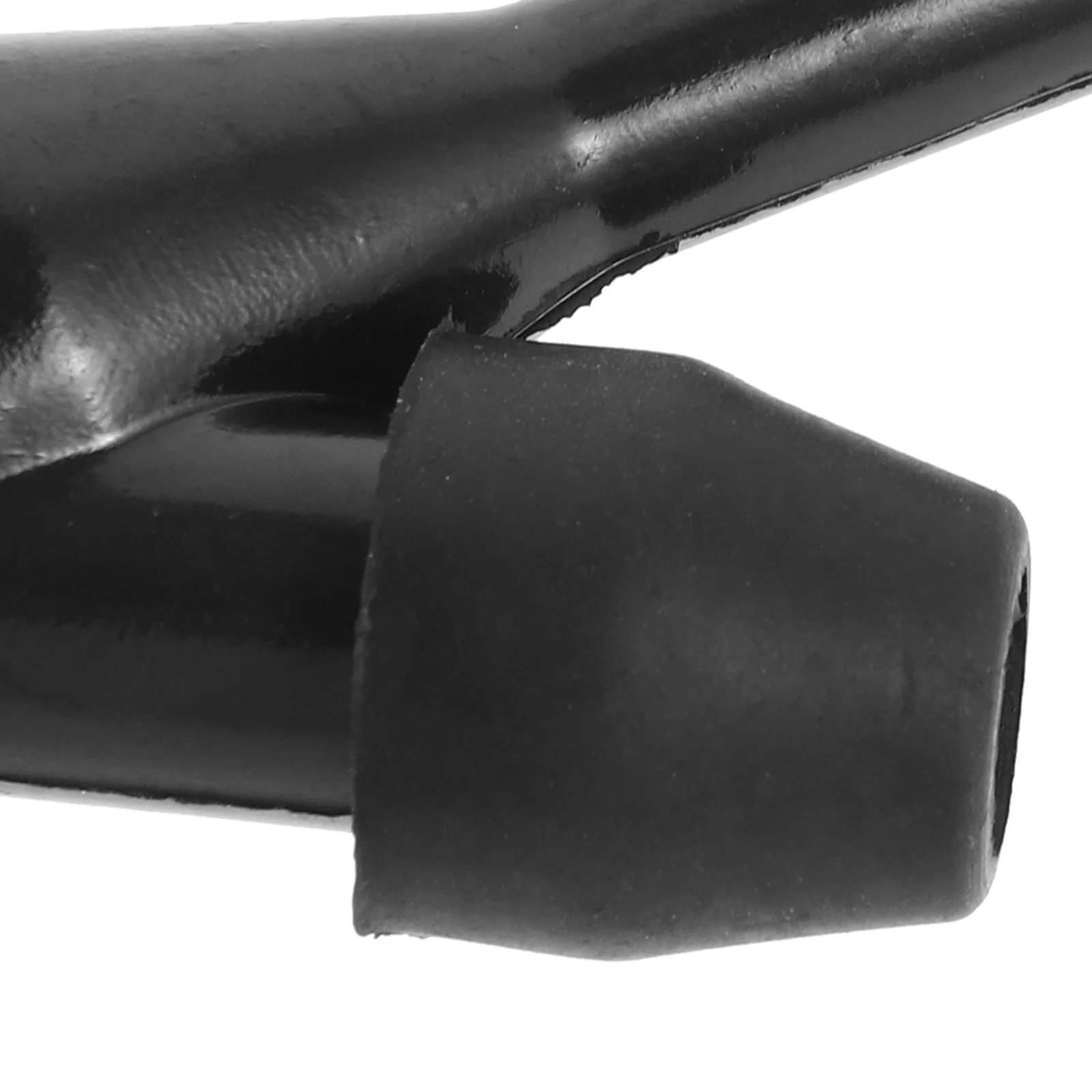 

5pcs High Pressure Cap for Lawn Mower Chainsaw Spark Plug Non Fouler Machinery Parts Oil Leakage Prevention Stable Operation