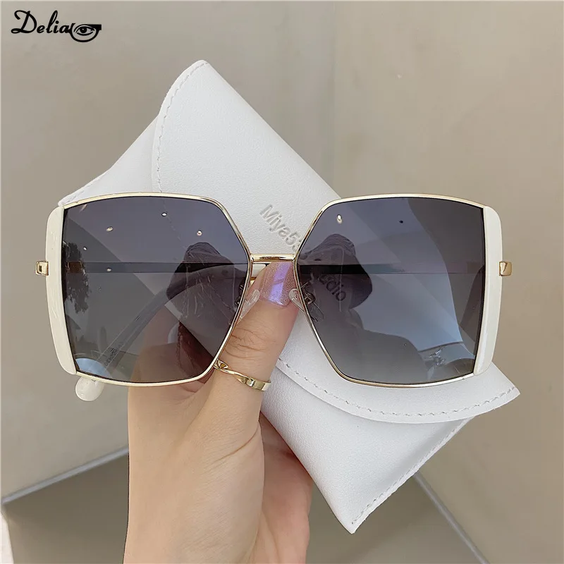 2024 Summer New Fashion Vintage Sunglasses Women Big Frame Retro Blackout Sun Glasses Female Ins Popular Colorful Luxury Eyewear