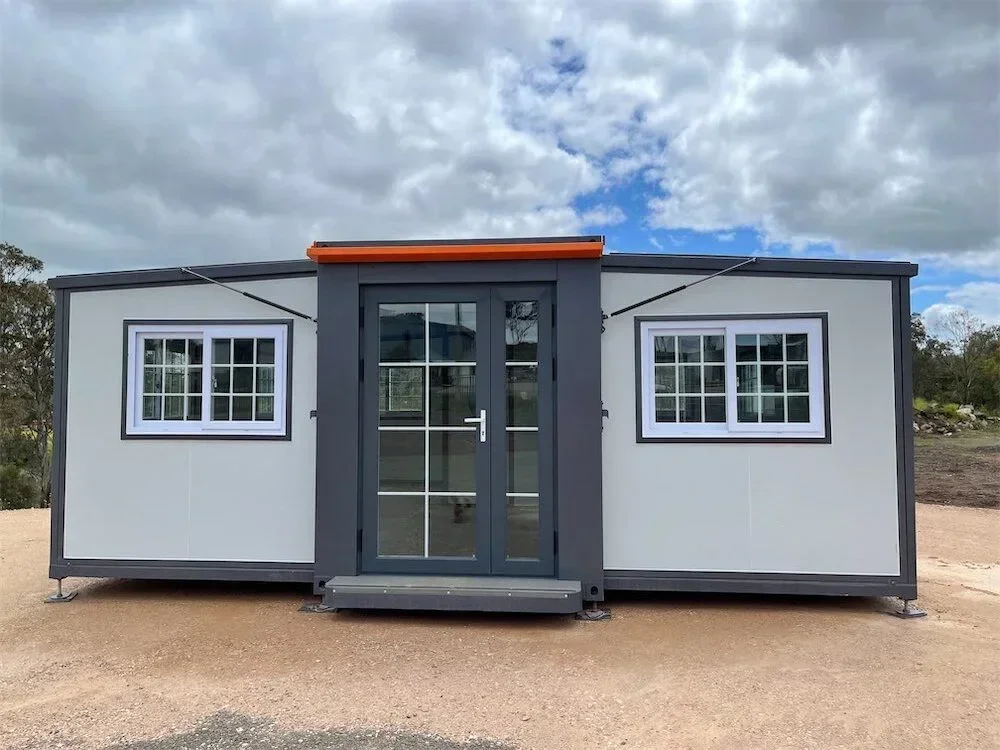 Ready To Ship Prefabricated 20Ft 40Ft Expandable Prefabricated Container House for Sale Shipping Prefab Tiny Home 3 4 5 Bedroom