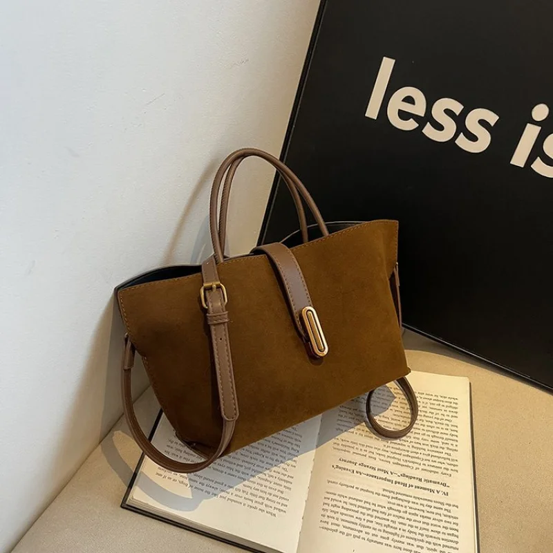 

Classic Elegant Tote Bags For Ladies, Luxury Brand Leather Shoulder Bag, Women's Messenger Bag By Famous Designer